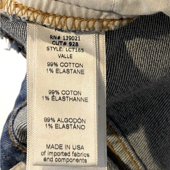 FRAME  Le Cutoff Valle Tulip Hem Denim Shorts - Picture 9 of 10